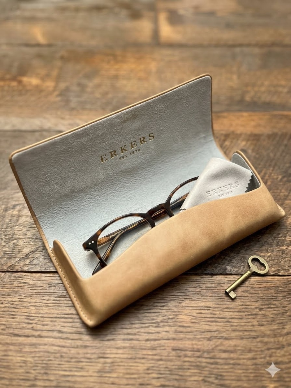 Erkers 1879 Folding Magnetic Triangle Eyeglass Case Tan Luxury Eyewear EUC 👓